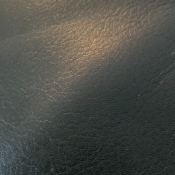 Kenneth Cole REACTION Black Leather Briefcase - Picture 13 of 15